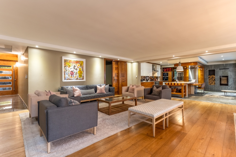 6 Bedroom Property for Sale in Mostertsdrift Western Cape